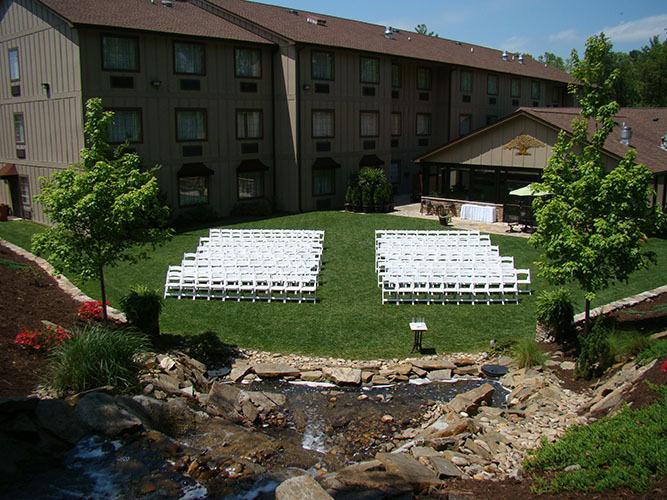 The Lodge At Flat Rock Exterior photo